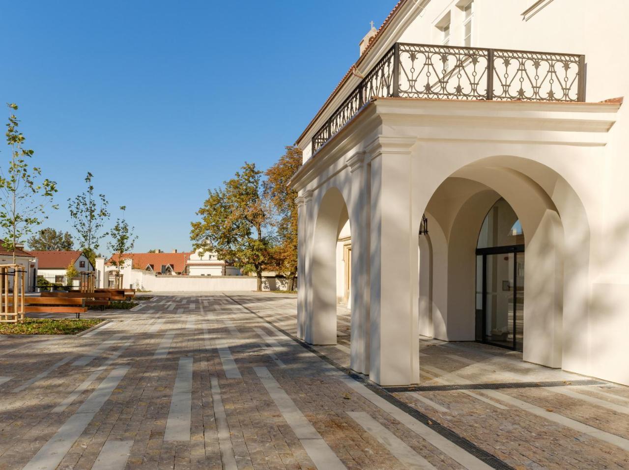 Chateau Clara Futura Dolni Brezany Luaran gambar